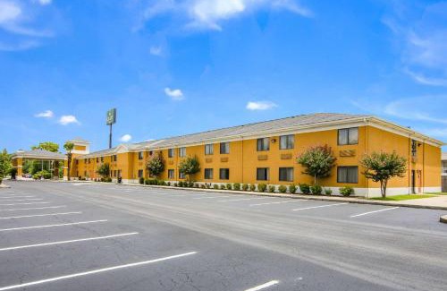 Saraland Hotel | Quality Inn near University of Mobile
