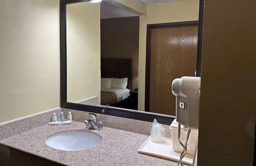 Perryville Hotel | Quality Inn Perryville I-55