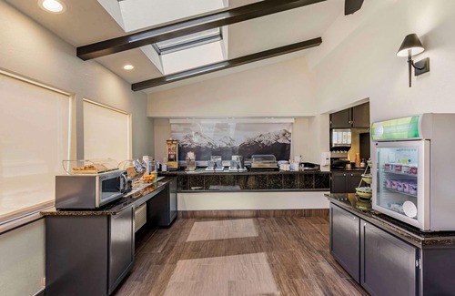 Red Lodge Hotel | Quality Inn Red Lodge Gateway To Yellowstone