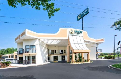 Selma Hotel | Quality Inn Selma - Smithfield
