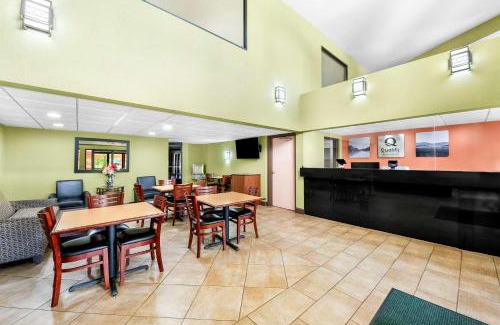 Selma Hotel | Quality Inn Selma - Smithfield