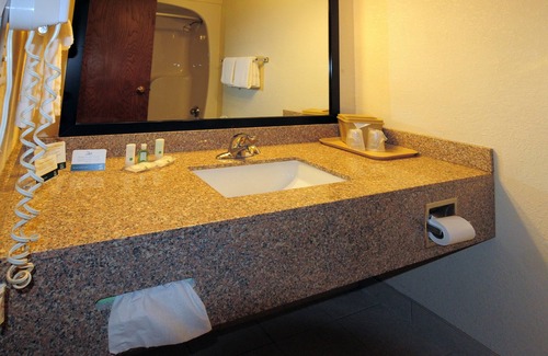 Green Bay Hotel | Quality Inn Stadium Area Green Bay Stadium