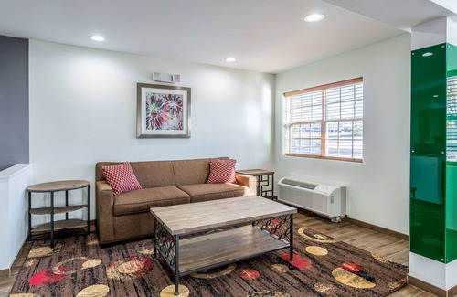 El Paso Hotel | Quality Inn & Suites El Paso I-10