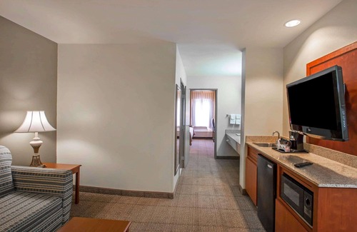 Germantown Hotel | Quality Inn & Suites Germantown North