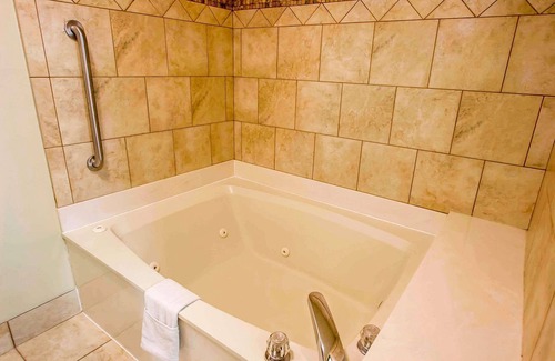 Germantown Hotel | Quality Inn & Suites Germantown North