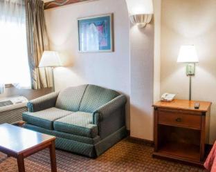 Mesilla Park Hotel | Quality Inn & Suites Las Cruces - University Area