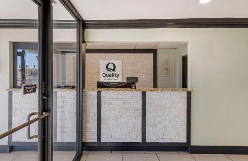 Morrow Hotel | Quality Inn & Suites Morrow Atlanta South