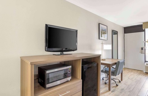 St. Augustine Beach Hotel | Quality Inn & Suites St Augustine Beach Area