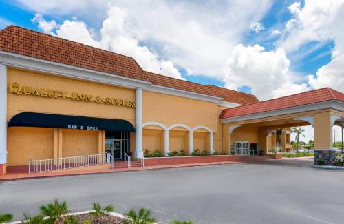 New Port Richey Hotel | Quality Inn & Suites Conference Center