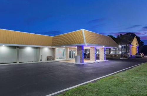 Pawleys Island Hotel | Quality Inn & Suites