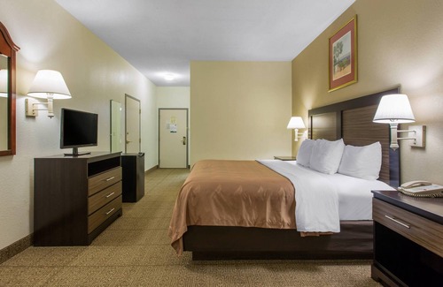 Surfside Beach Hotel | Quality Inn Surfside Myrtle Beach