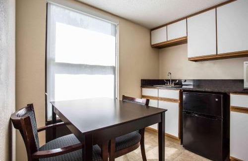 Union Hotel | Quality Inn Union US Hwy 176