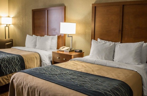 Akron Hotel | Quality Inn