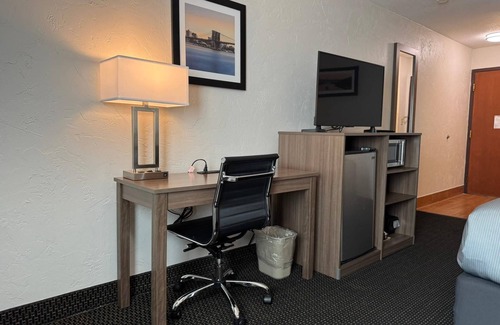 West Des Moines Hotel | Quality Inn West Des Moines - Clive By Choice Hotels I-235 & I -80