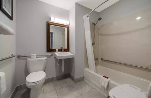 West Lafayette Hotel | Quality Inn West Lafayette - University Area