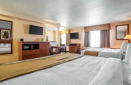 Winnemucca Hotel | Quality Inn Winnemucca - Model T Casino