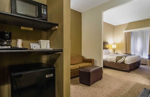 Graham Hotel | Quality Suites Graham - Burlington South