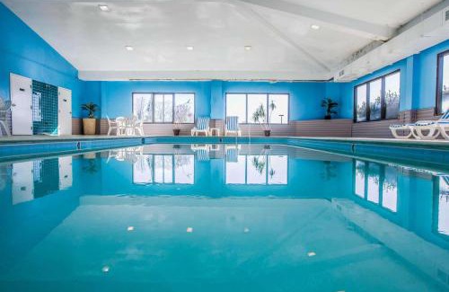 Morristown Hotel | Quality Suites Morristown West