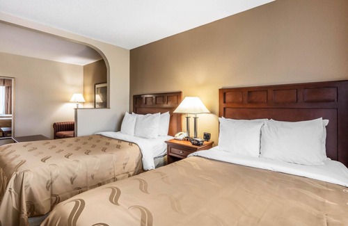 Paducah Hotel | Quality Suites Paducah I-24