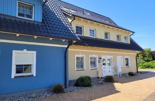 Zingst Apartment | Quartier4u - 4 Sterne - inklusive eigene BikeBox mit Strom - Wäschepaket - POWER WLAN - Parkplatz - early CheckIn - # Bestpreisgarantie #