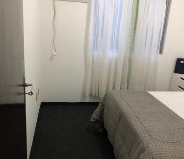 Centro House | Quarto a 50 metros da praia