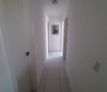 Pilarzinho House | Quarto com cama de casal ao lado da Ópera de Arame