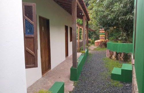 Vale do Capao House | Quarto para 4 a 900 metros da Vila do Capão ll
