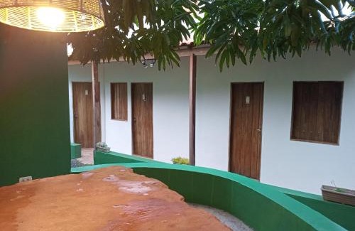Vale do Capao House | Quarto para 4 a 900 metros da Vila do Capão ll