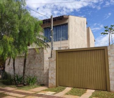 Caranda Bosque House | Quarto privativo em casa domiciliar