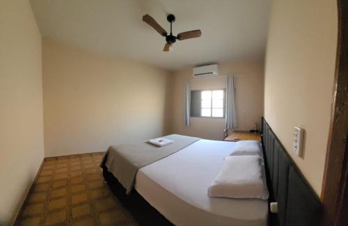 Iturama Bed & Breakfast | Quarto Privativo no Centro com Café da Manhã