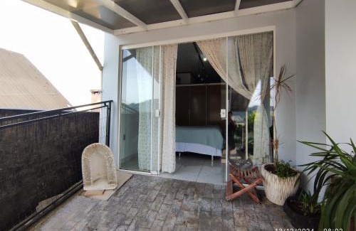 Encantado House | Quartos familiares com piscina