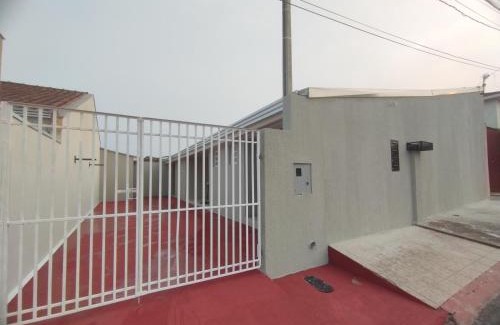 Telemaco Borba House | Quartos Privativos