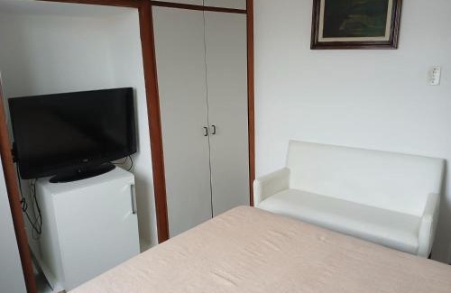 Todos os Santos House | Quartos Prox Engenhão e Norte Shopping