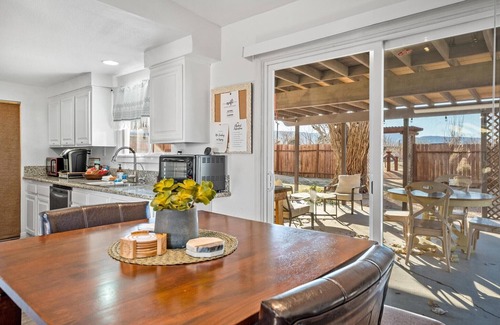 Quartz Hill House | Quartz Hill Lancaster Casita