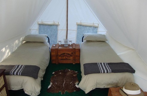 Paterson Cabin | Quatermain's 1920's Safari Camp - Amakhala Game Reserve