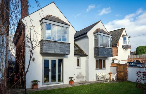 Topsham House | Quay House - Waterside eclectic style character home