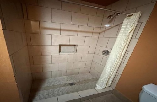 Victorville House | Queen Room With Two Queen Beds- Non Smoking