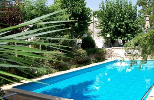 Selva di Fasano Apartment | Queen's Court Trulli - Annex