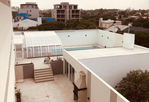 Quequen Apartment | Quequen frente al mar con pileta climatizada