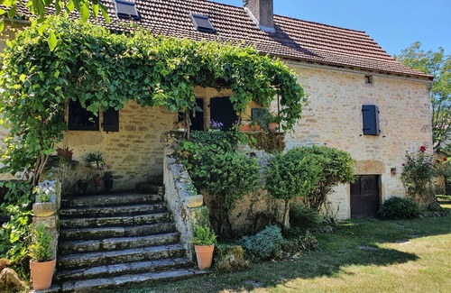 Puyjourdes House | Quercy house with private pool in the heart of the Causses National Park