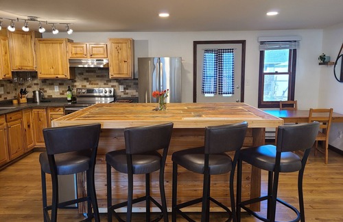 Laporte House | Quick access to state parks & bike trails. Giant backyard, pet-friendly!
