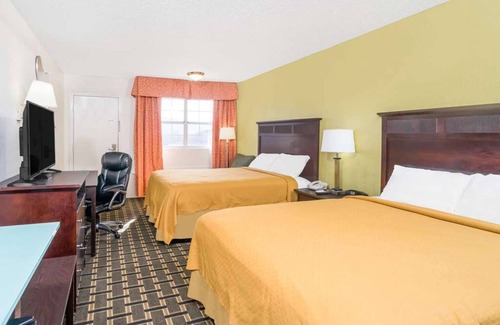 Lookout Valley Neighborhood Association Hotel | Quick Drive to Downtown Chattanooga & Lookout Mountain | 2 Units, Pool Access