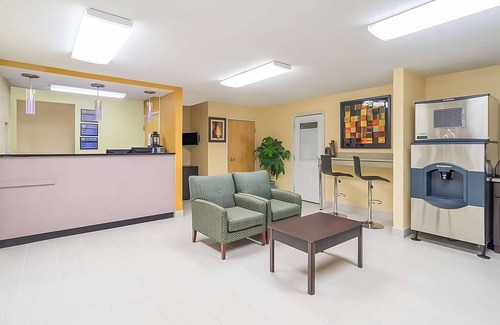 Lookout Valley Neighborhood Association Hotel | Quick Drive to Downtown Chattanooga & Lookout Mountain | 2 Units, Pool Access