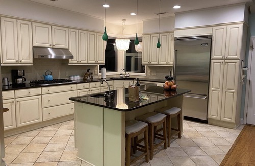 North Litchfield Beach House | Quick Walk To The Beach, Family friendly and Excellent Amenities!