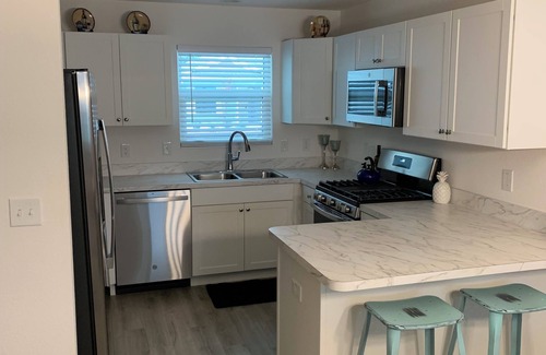 Okahumpka Cottage | Quiet 2 BD/2BA cottage