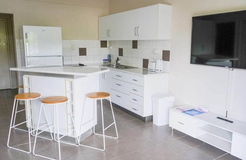 Mundingburra Apartment | Quiet 2BRM 1BATH apartment in Mundingburra