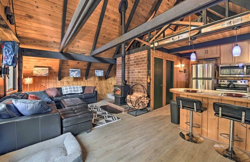 Skykomish Cabin | Quiet A-Frame Retreat w/Hot Tub: Hike, Fish & Ski