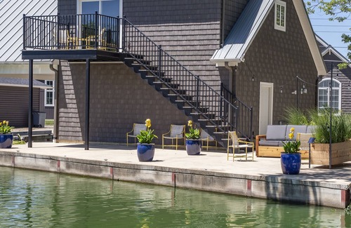 Celina House | Quiet and cozy channel-front guest suite on Grand Lake St. Marys