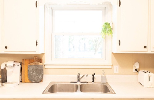 Guntersville House | Quiet and Relaxing Neighborhood Great Location for Fun at Guntersville Lake