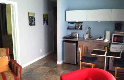 Mystic Hills House | Quiet And Relaxing, Walk/bike To Beach, Village And Festivals